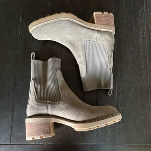 Steve Madden Women's Kiley Ankle‎ Boot in Taupe Suede Neutral Leather Size 7